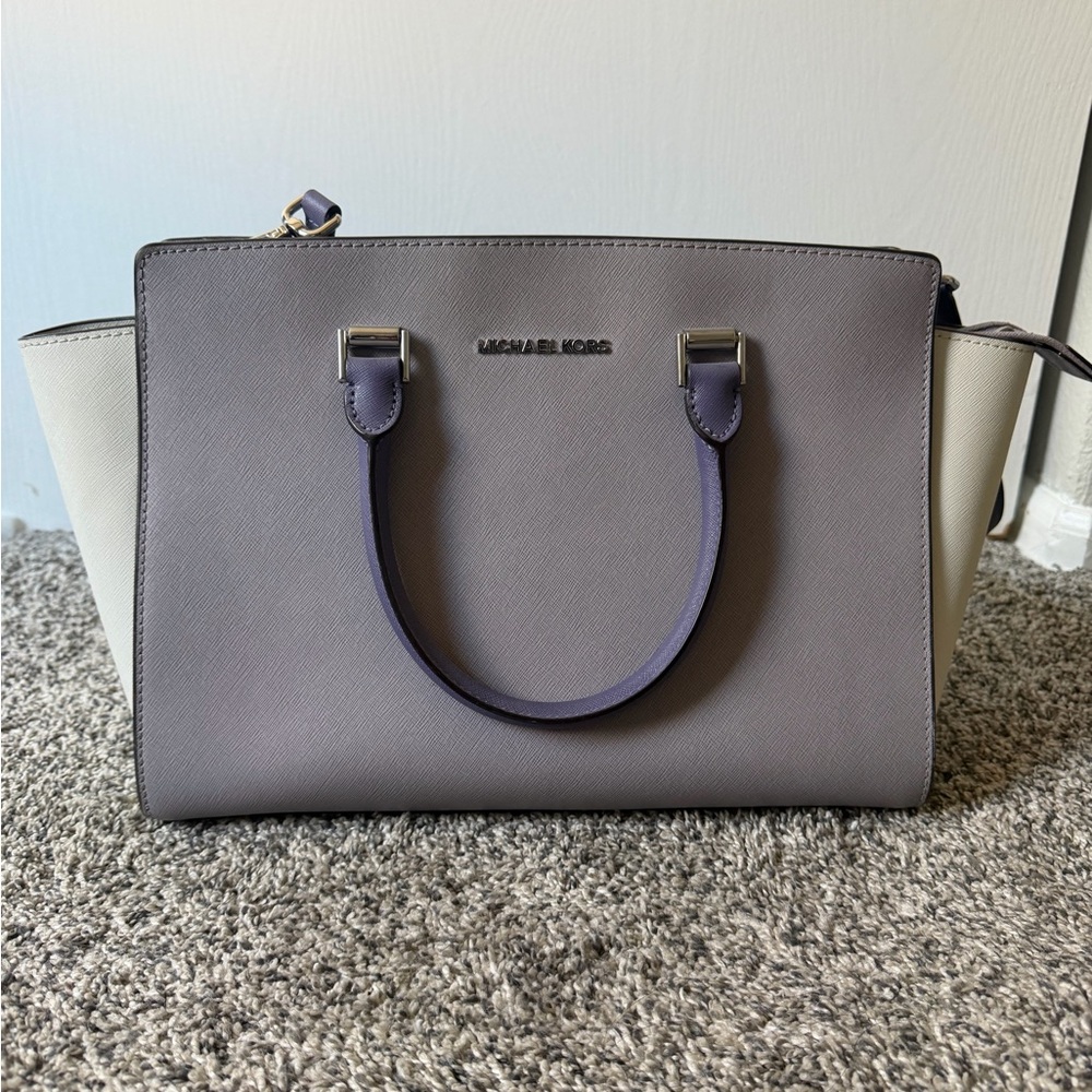 Michael Kors Two-Tone Bag in Purple and Cream